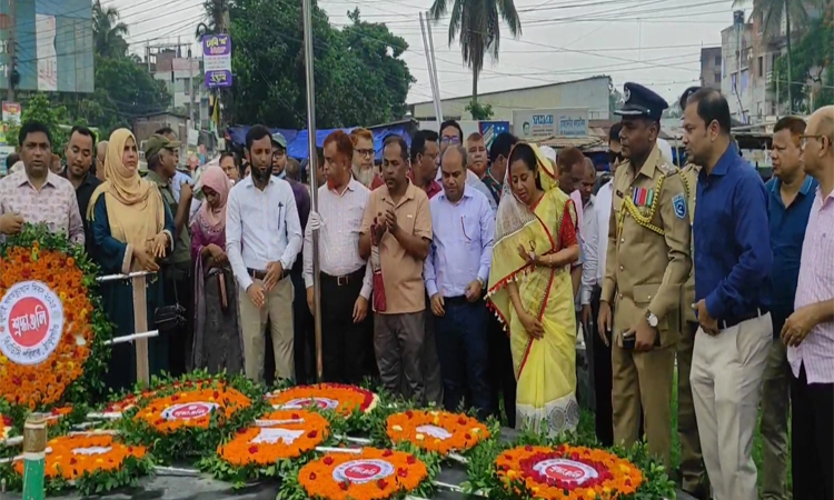 ঠাকুরগাঁওয়ে জুলাই শহীদদের প্রতি শ্রদ্ধা নিবেদন