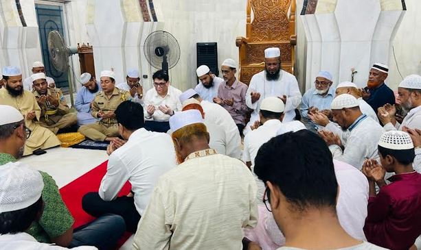 ফেনীতে গণঅভ্যুত্থান দিবসে আলোচনা ও দোয়া