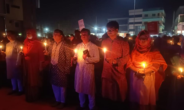 মেহেরপুরে গণঅভ্যুত্থান দিবস উপলক্ষে মোমবাতি প্রজ্বলন