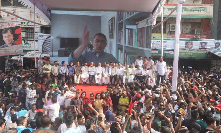 জাতীয় স্বার্থে সকলে ঐক্যবদ্ধ থাকুন: তারেক রহমান 