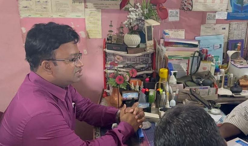চট্টগ্রামের সাতকানিয়ায় দুই পল্লী চিকিৎসককে ১ লাখ টাকা জরিমানা