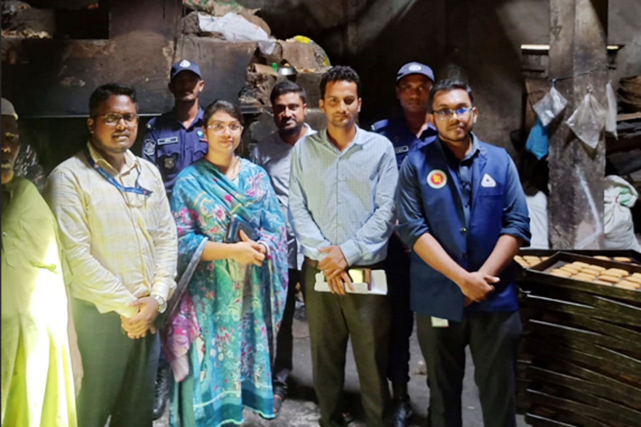 চাঁদপুরে তিন প্রতিষ্ঠানকে জরিমানা