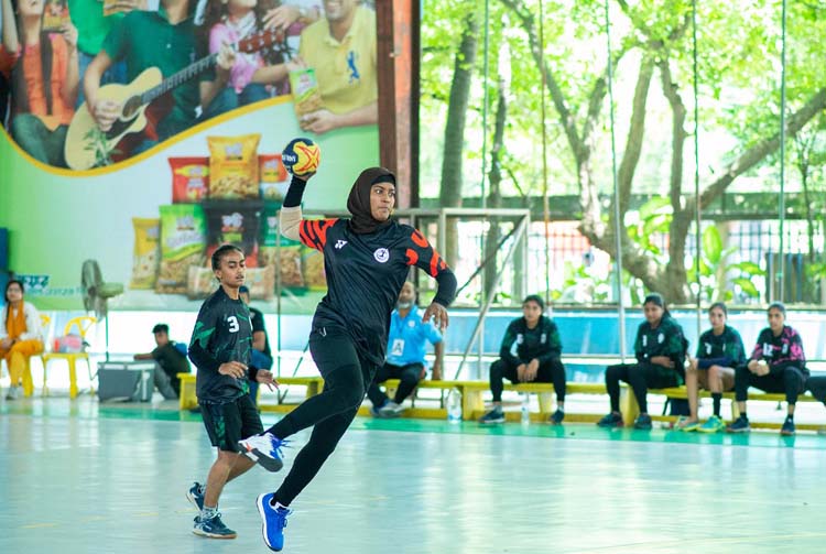 জাতীয় নারী হ্যান্ডবলের সেমিফাইনালে আনসার ও পুলিশ