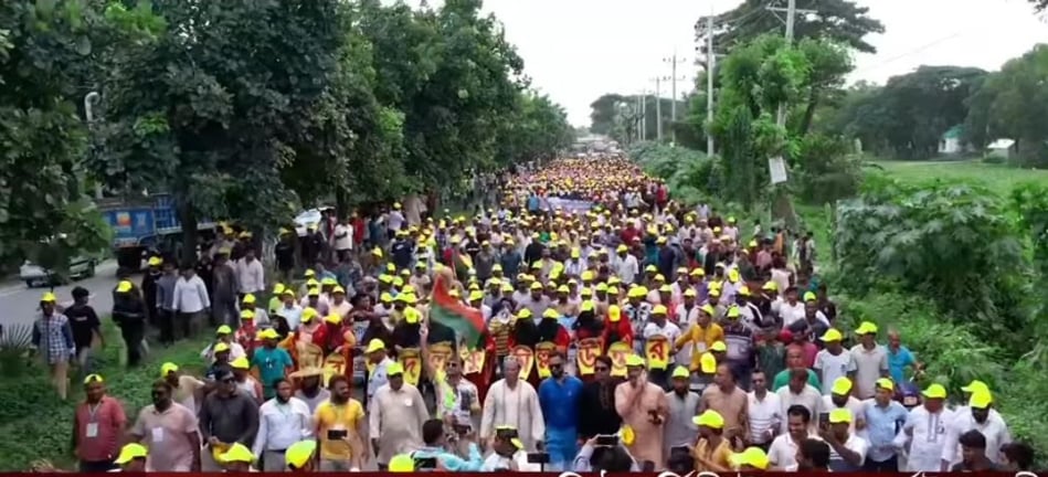 সারাদেশে স্বেচ্ছাসেবক দলের ৪৫তম প্রতিষ্ঠাবার্ষিকী উদযাপিত