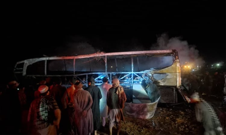 আফগান অভিবাসী বহনকারী বাস দুর্ঘটনায় নিহত ৭৬