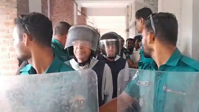রিমান্ড শেষে কারাগারে সাবেক মন্ত্রী আনিসুল ও মেনন 