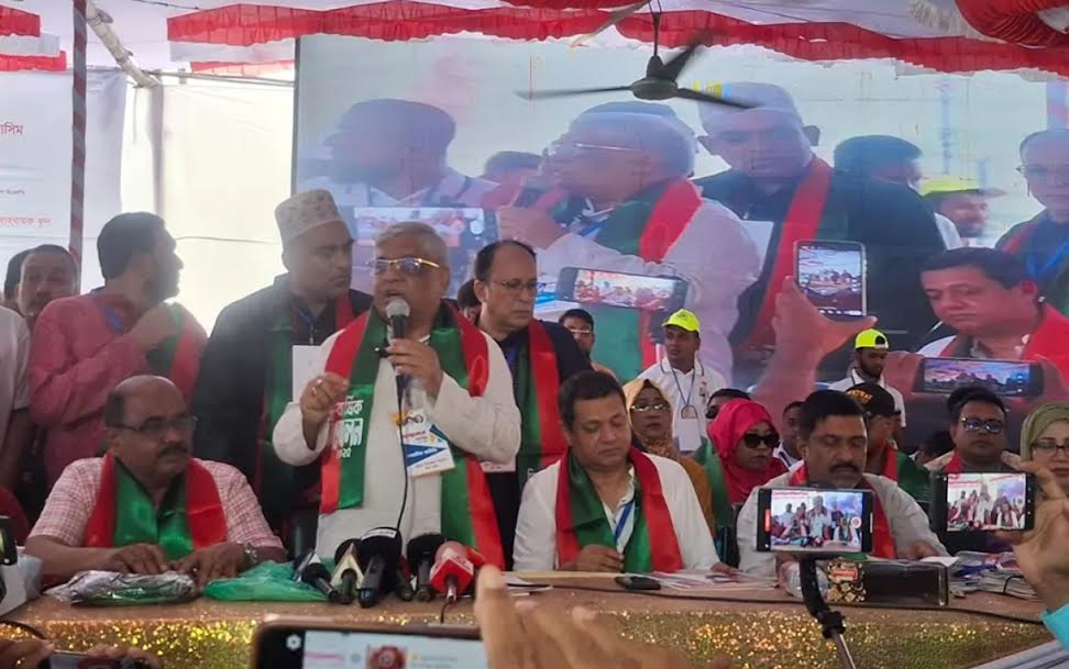 মেয়েদের বিনা বেতনে লেখাপড়ার ব্যবস্থা করে দিয়েছেন খালেদা জিয়া: বরকতউল্লাহ বুলু