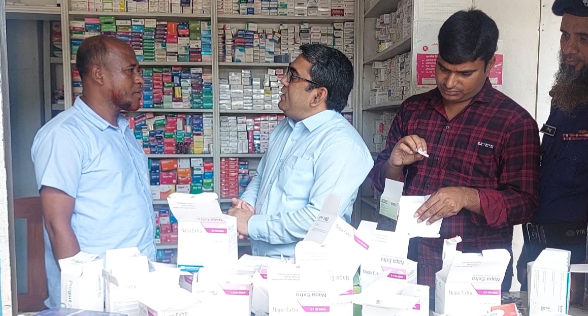 চুয়াডাঙ্গায় মেয়াদোত্তীর্ণ টেস্টিং কিট সংরক্ষণে জরিমানা