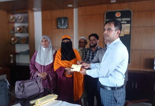 মাদারীপুরে সুদমুক্ত ক্ষুদ্রঋণ বিতরণ