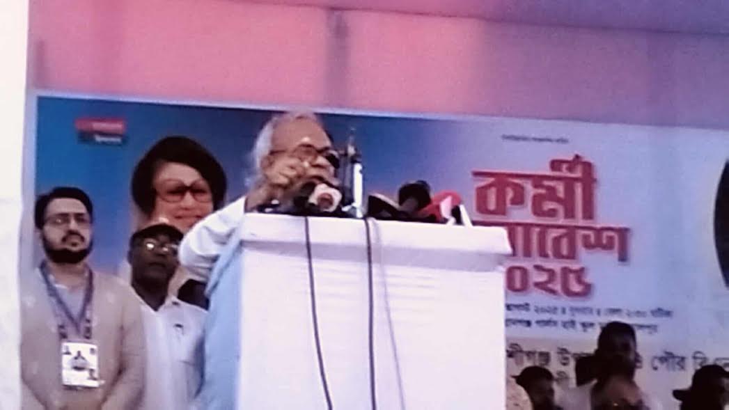 ফ্যাসিস্ট হাসিনা গণতান্ত্রিক প্রক্রিয়াকে ধ্বংস করেছেন: রিজভী
