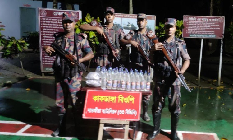 সাতক্ষীরা সীমান্তে ভারতীয় চোরাচালান পণ্য জব্দ