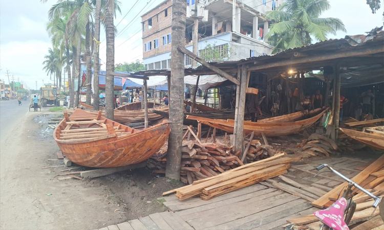 সরকারি পৃষ্ঠপোষকতা পেলে পাটকেলঘাটার নৌকা শিল্পের প্রসার ঘটবে