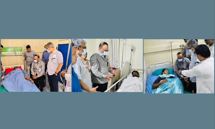 নুর, মেঘমল্লার ও নাজমুলকে দেখতে হাসপাতালে ঢাবি উপাচার্য