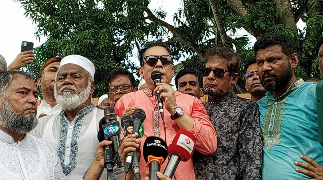 কোনো অজুহাতে নির্বাচন পেছানো যাবে না : মাসুক