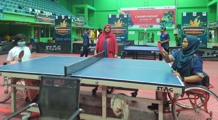 শারীরিক প্রতিবন্ধী টিটি খেলোয়াড় আঁখির জায়গা হয়নি পরিবারে