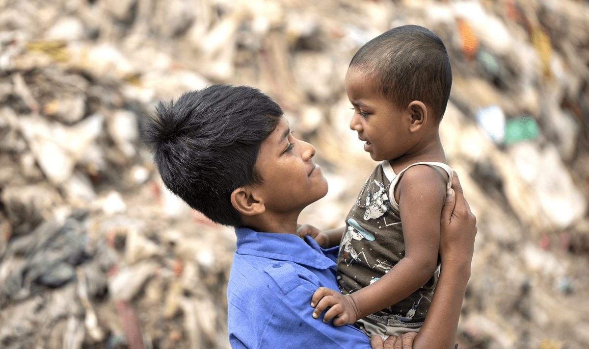 পথ শিশুদের মাদকাসক্তি থেকে ফেরানো দরকার