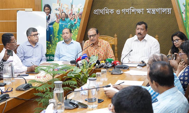শিক্ষা প্রতিষ্ঠানে অপ্রয়োজনীয় ছুটি কমানো হবে : প্রাথমিক ও গণশিক্ষা উপদেষ্টা