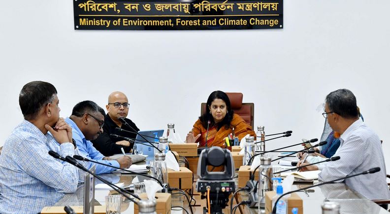 প্রযুক্তি নির্ভর বন নজরদারিতে যাচ্ছে বাংলাদেশ:পরিবেশ ও বন উপদেষ্টা