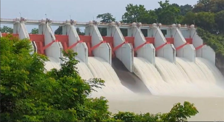 কাপ্তাই বাঁধের ১৬ গেট দিয়ে এক ফুট করে পানি ছাড়
