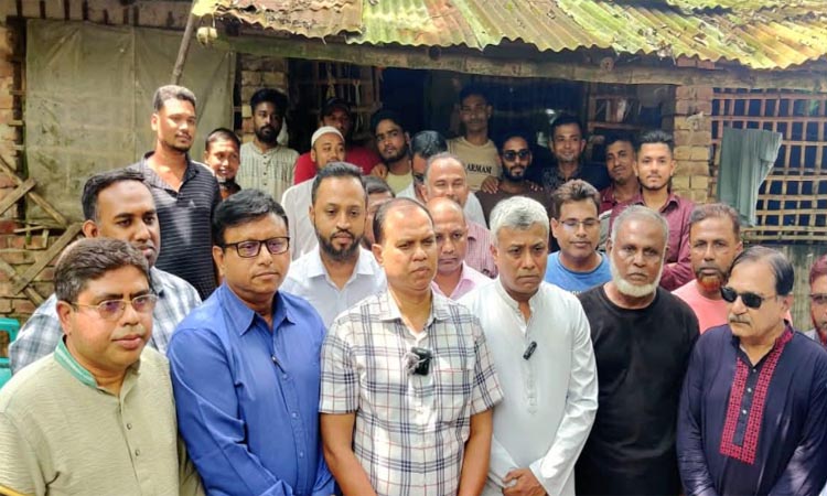 ভ্যানচালক মোস্তফার পরিবারের দায়িত্ব নিলেন তারেক রহমান
