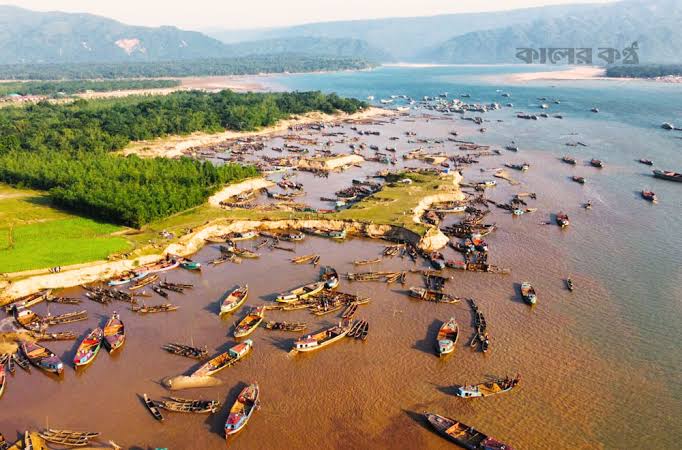 যাদুকাটায় বালু উত্তোলন শুরু, স্বস্তিতে শ্রমিকরা