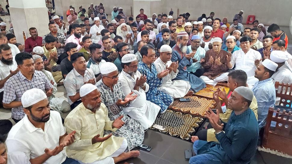 খালেদা জিয়ার কারামুক্তি দিবসে বগুড়ায় দোয়া মাহফিল