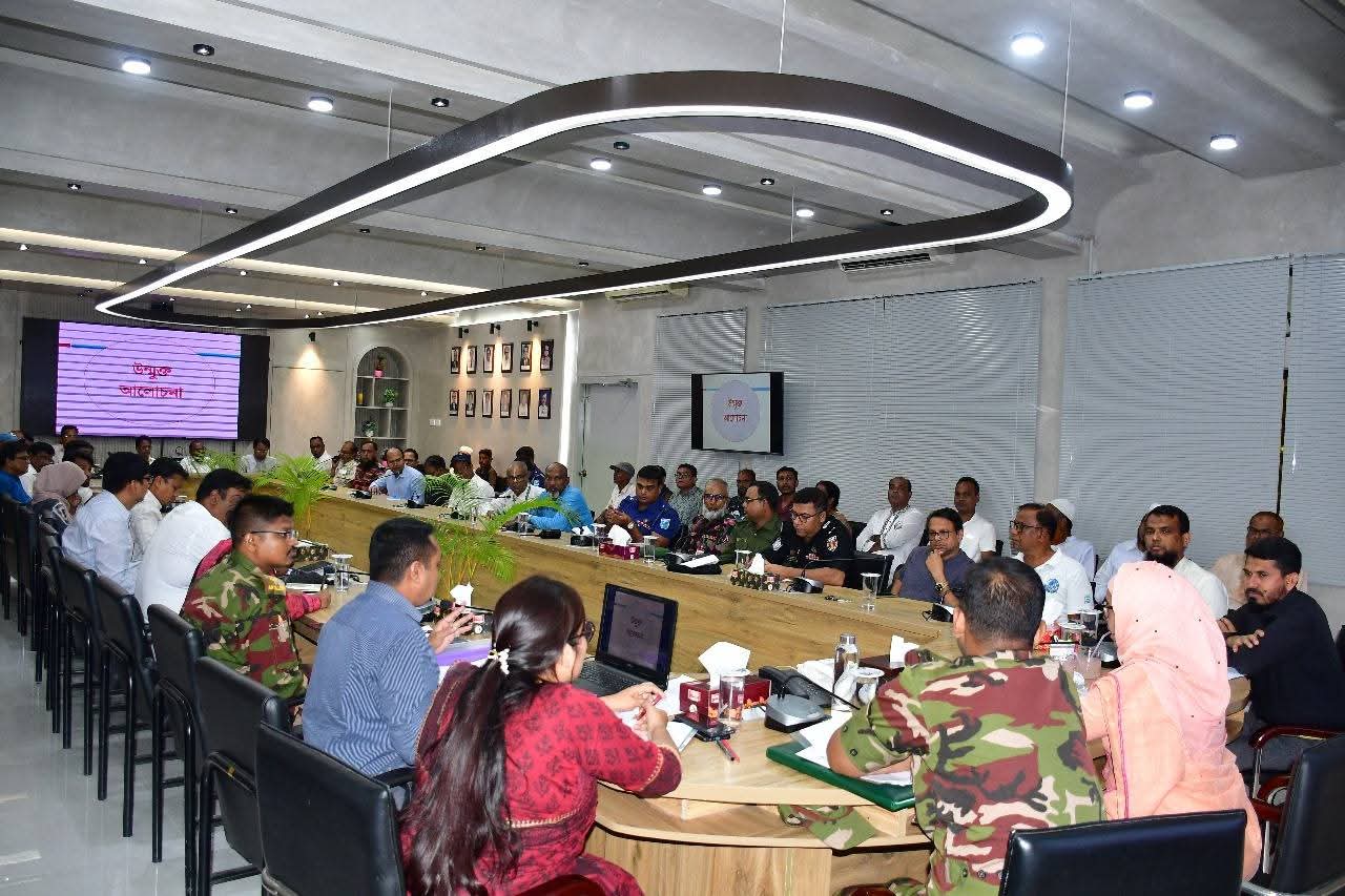 দুর্গাপূজা উদযাপন উপলক্ষ্যে রাজবাড়িতে প্রস্তুতি সভা অনুষ্ঠিত