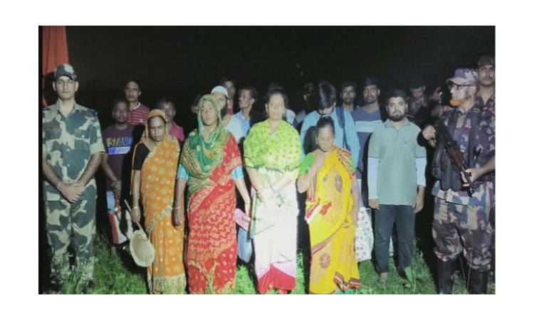 মেহেরপুর সীমান্তে পতাকা বৈঠকের মাধ্যমে ১৮ বাংলাদেশিকে হস্তান্তর