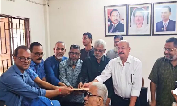 মুন্সিগঞ্জের ৪৪টি পূজা মণ্ডপে বিএনপির আর্থিক সহায়তা