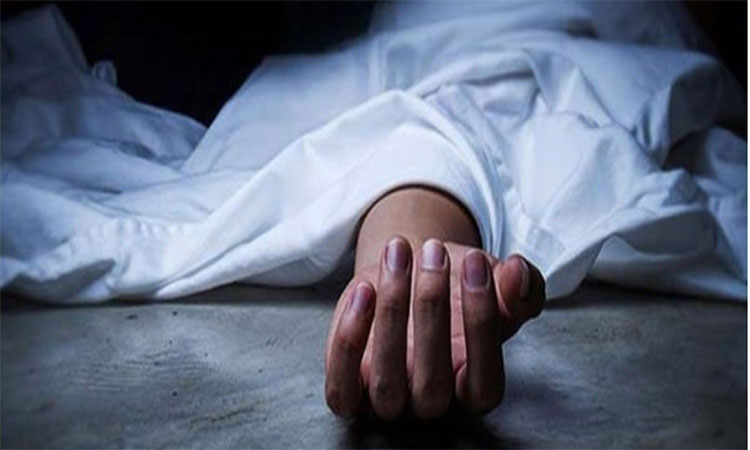 খুমেক হাসপাতালের সিঁড়ি থেকে পড়ে অজ্ঞাতনামা ব্যক্তির মৃত্যু