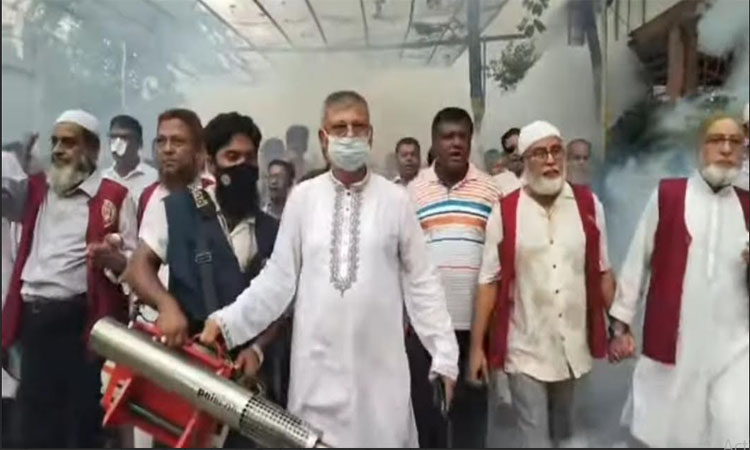 রাজধানীর তেজগাঁওয়ে বিএনপির মশক নিধন কর্মসূচি