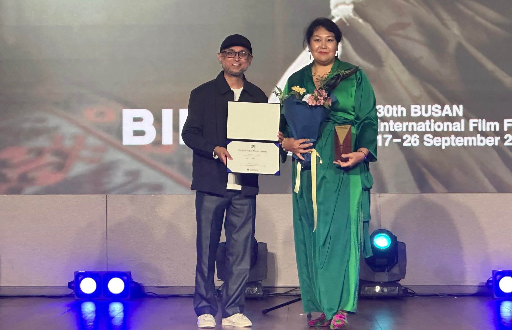 বুসান ইন্টারন্যাশনাল ফিল্ম ফেস্টিভ্যালে ‘কুরাক’ চলচ্চিত্র জুলাই মেমোরিয়াল পদকে ভূষিত