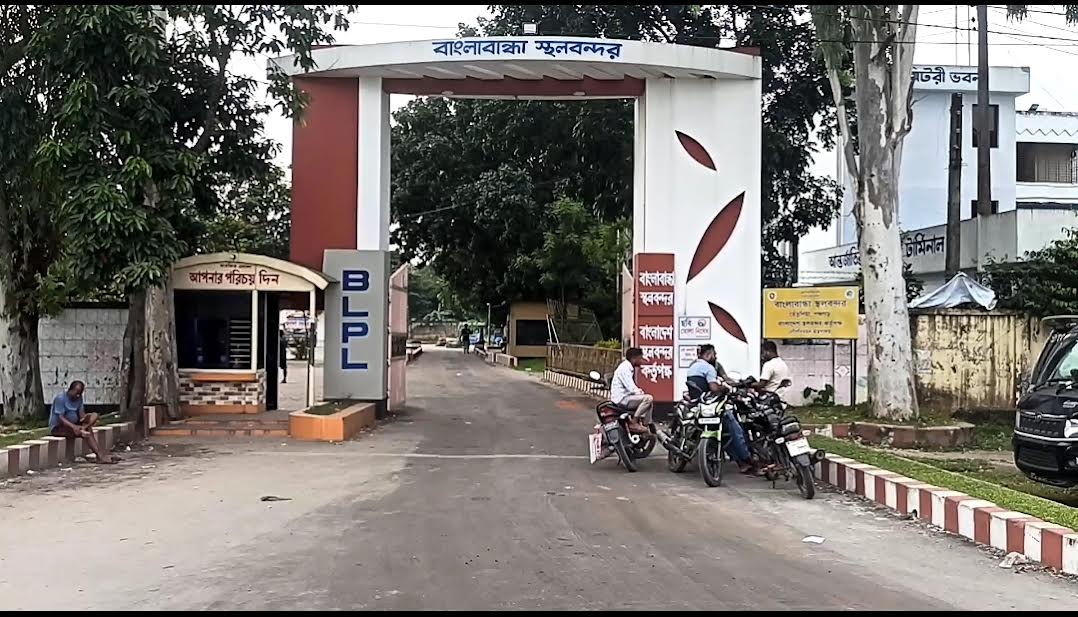 দুর্গাপূজায় টানা ৯ দিন বাংলাবান্ধায় আমদানি-রপ্তানি বন্ধ