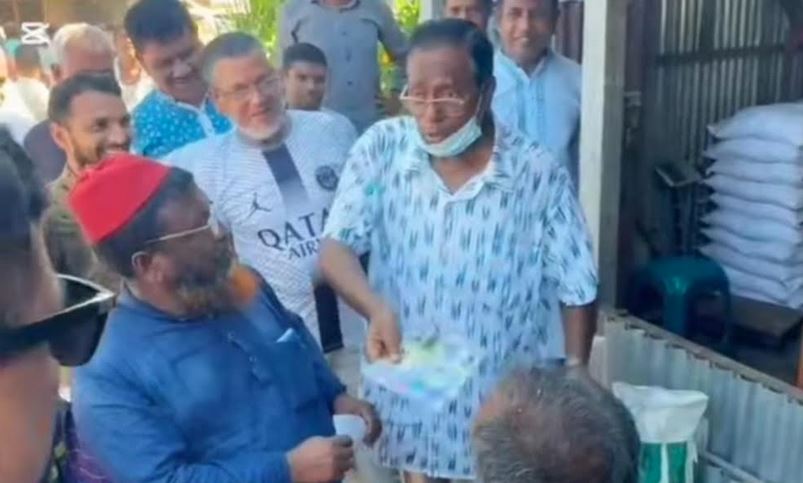 জামালপুরের ইসলামপুরে বিএনপি’র লিফলেট বিতরণ ও গণসংযোগ 