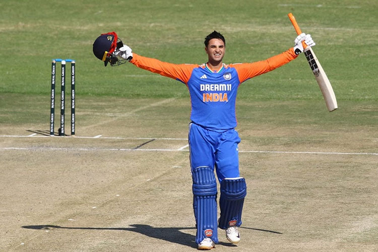ফাইনালে তিলক ও টুর্নামেন্টের সেরা অভিষেক
