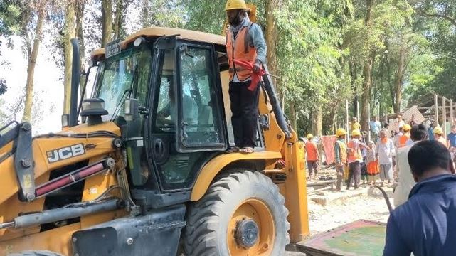 টাঙ্গাইলে ৫৪টি অবৈধ স্থাপনা উচ্ছেদ প্রশাসনের