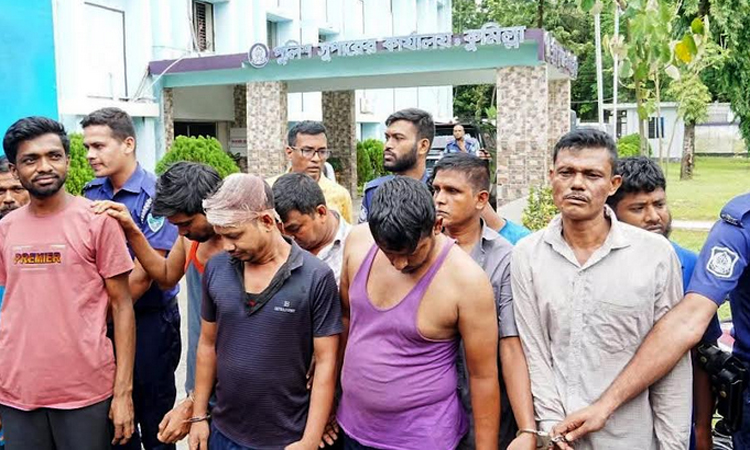 কুমিল্লার দেবিদ্বারে ডাকাতির প্রস্তুতিকালে ১৪ ডাকাত গ্রেফতার