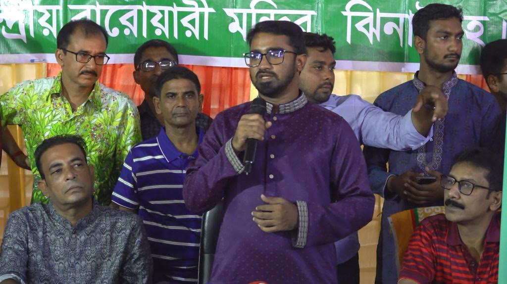 পাহাড়ে শান্তি ও জাতীয় ঐক্যের আহ্বান জানিয়েছেন রাশেদ খান