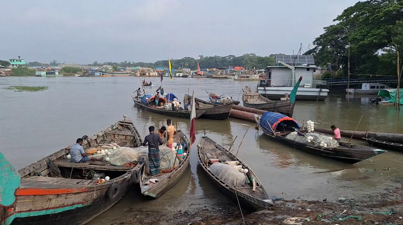 ৪ অক্টোবর থেকে ২২ দিন মেঘনায় মাছ ধরা বন্ধ