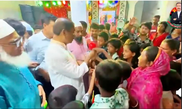 মনোহরগঞ্জ উপজেলার বিভিন্ন পূজামণ্ডপ পরিদর্শনে বিএনপি নেতৃবৃন্দ