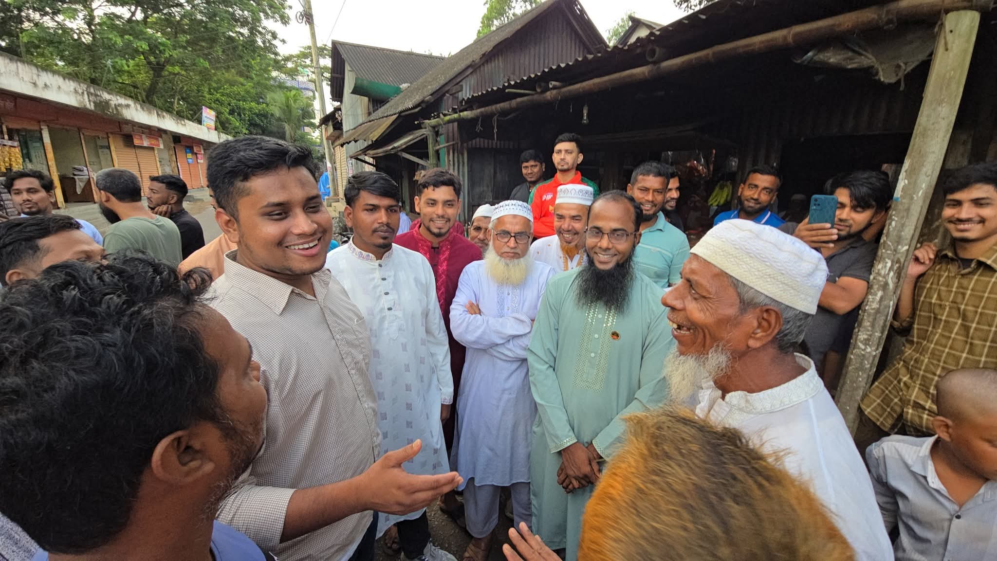 জনগণের প্রত্যাশা পূরণ করলে ভোট চাইতে হয় না : হাসনাত আব্দুল্লাহ