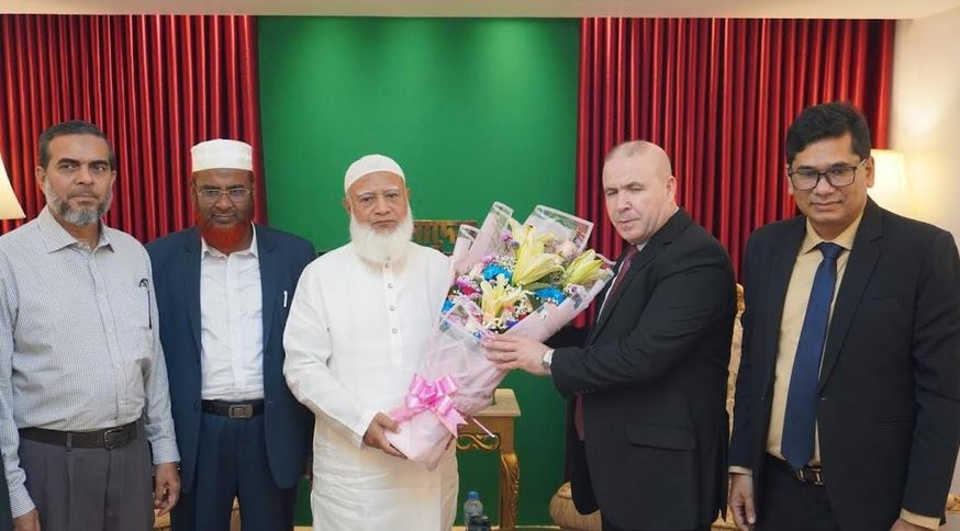 জামায়াতের আমিরের সঙ্গে আলজেরিয়ার রাষ্ট্রদূতের সৌজন্য সাক্ষাৎ