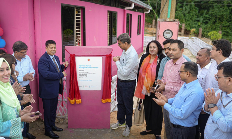 কক্সবাজারে প্রথম প্লাস্টিক রিসাইক্লিং কারখানার যাত্রা শুরু