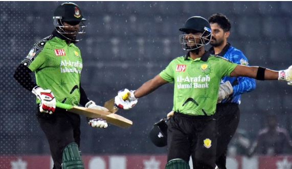 চট্টগ্রামকে হারিয়ে ফাইনালে রংপুর