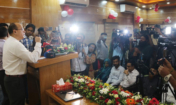 বরিশালে আধুনিক ল্যাবরেটরি মেডিসিন বিভাগের উদ্বোধন