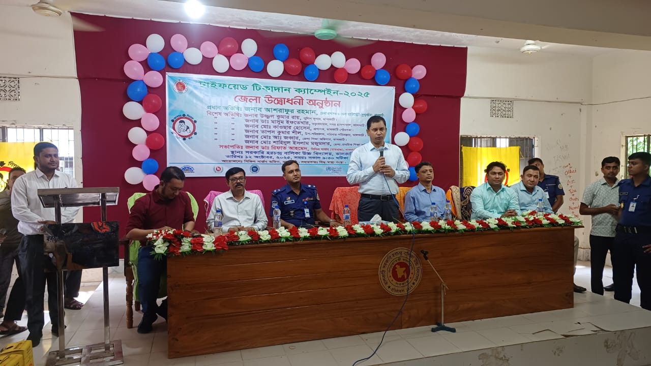 ‎ঝালকাঠিতে টাইফয়েড টিকাদান কর্মসূচির উদ্বোধন: ১ লাখ ৫৮ হাজার ৪৯৭ শিশু এ টিকার আওতায়
