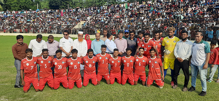 তারুণ্যের উৎসব উপলক্ষে সাতক্ষীরায় জাতীয় চ্যাম্পিয়নশীপের দ্বিতীয় পর্বের ম্যাচ অনুষ্ঠিত