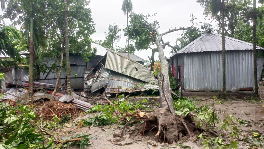 বাংলাদেশ জলবায়ু ঋণের ফাঁদে আটকা পড়ছে : মাথাপিছু ঋণ ৮০ ডলার