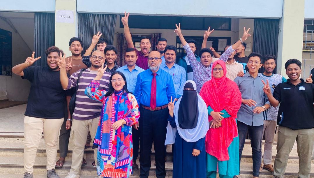 দীর্ঘদিন পর এইচএসসি পরীক্ষায় শীর্ষস্থান হারালো বগুড়া