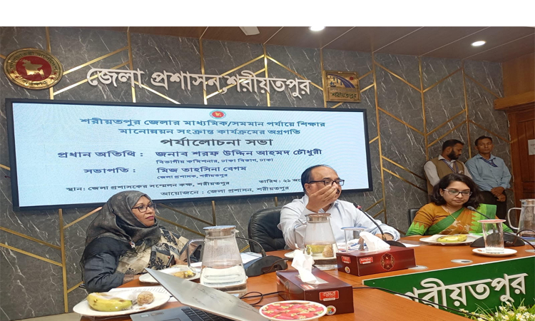 স্কুল-কলেজগুলোতে শিক্ষার পরিবেশ ফিরিয়ে আনতে হবে : ঢাকা বিভাগীয় কমিশনার